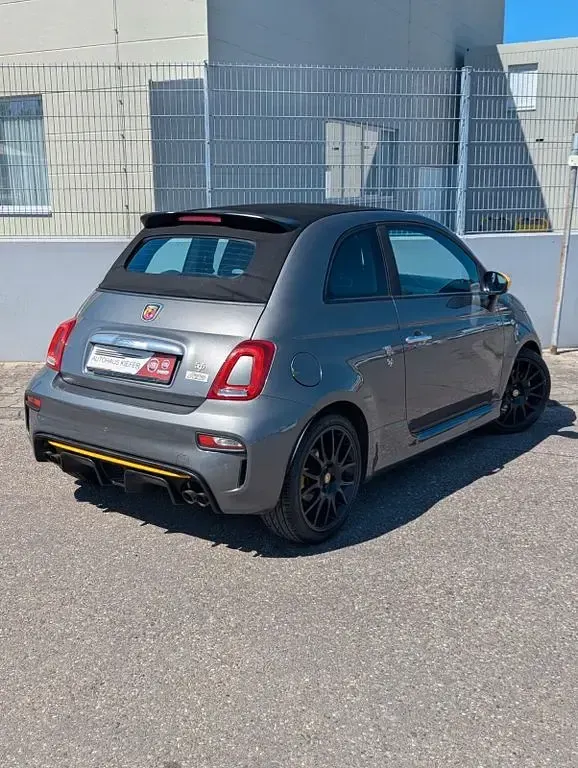 Używany Abarth 595C Pista 160 KM (117 kW) 2017 Szary Kabriolet