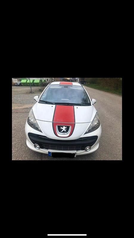 Gebraucht Peugeot 207 150 PS (110 kW) 2009 Weiß Coupé