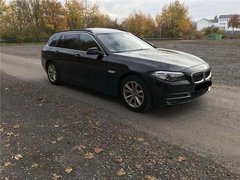 Gebraucht BMW 530 258 PS (189 kW) 2014 Schwarz Kombi
