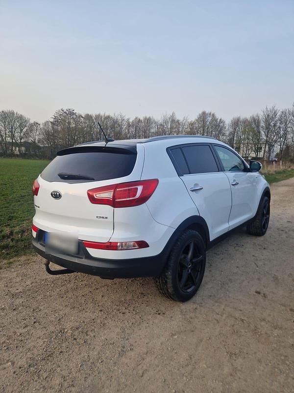 Gebraucht Kia Sportage 135 PS (99 kW) 2010 Weiß SUV