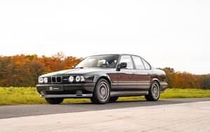 Schwarz Gebraucht 1992 BMW M5 Limousine | 69.900 € - Bild 1/4