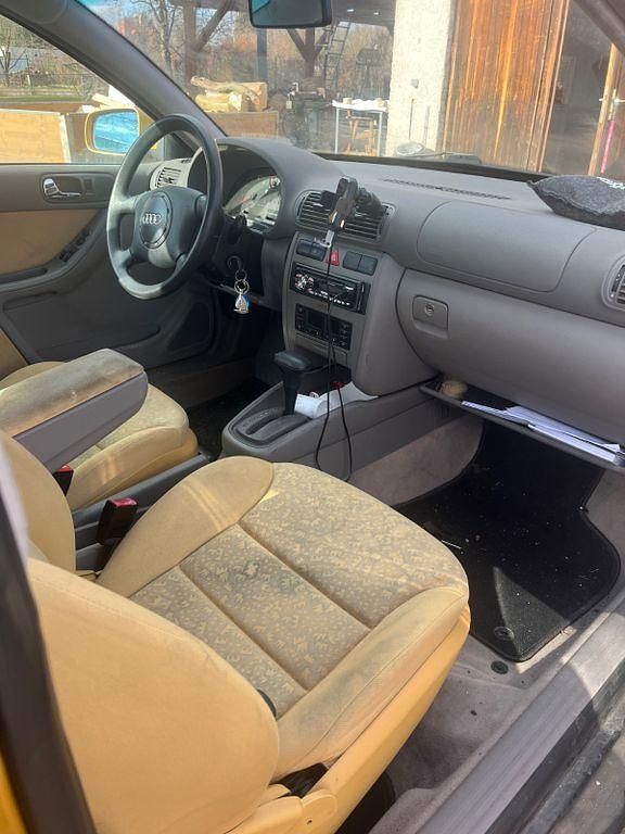 Gebraucht Audi A3 Ambiente 101 PS (74 kW) 1997 Gold Kleinwagen