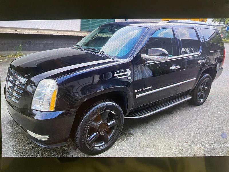 Gebraucht Cadillac Escalade 409 PS (300 kW) 2007 Schwarz SUV