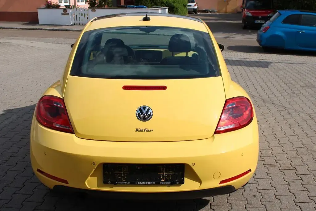 Gebraucht VW Beetle Design 160 PS (117 kW) 2012 Gelb Kleinwagen