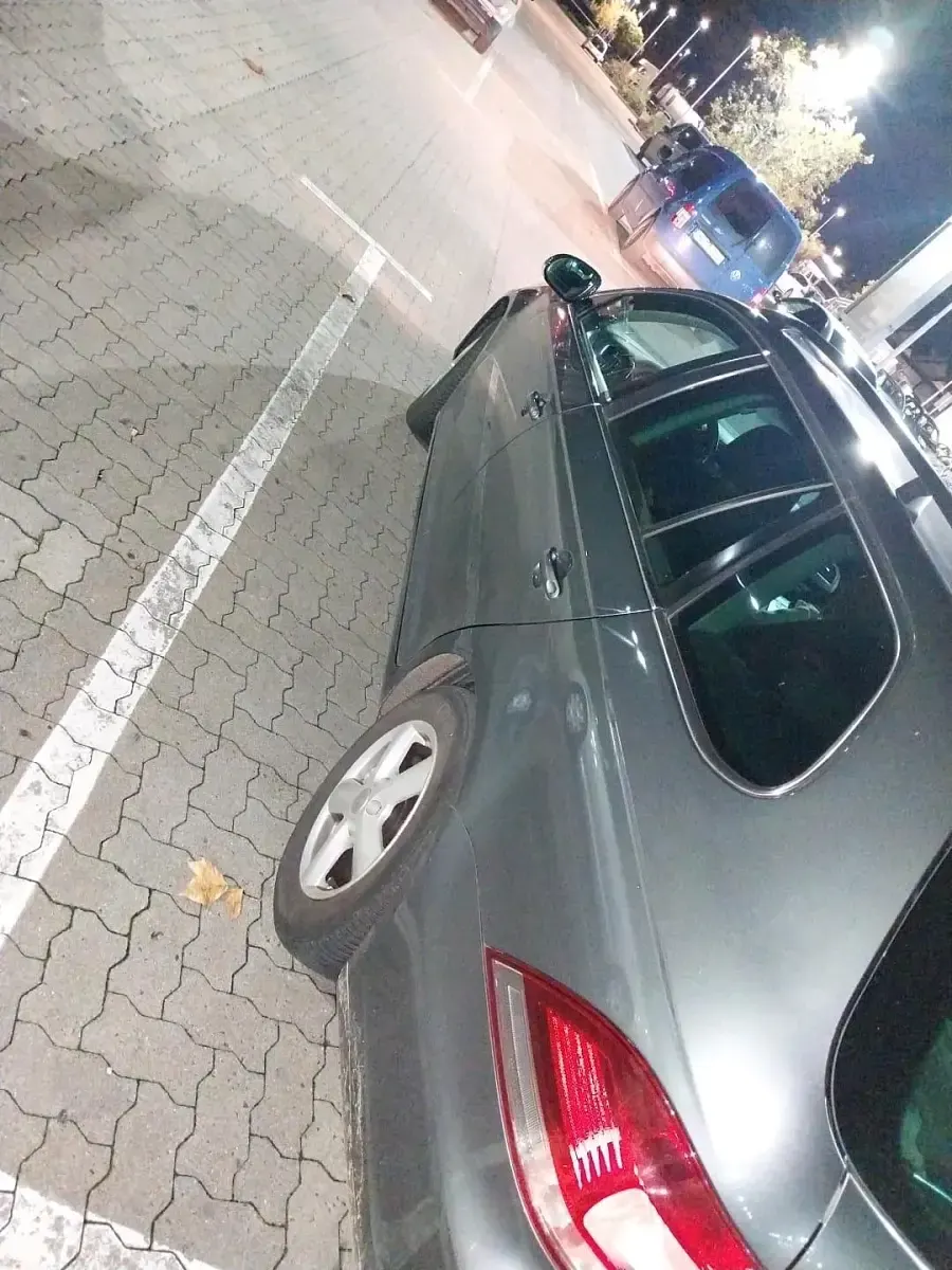 Second-hand VW Golf VII 105 CP (77 kW) 2012 Gri Break