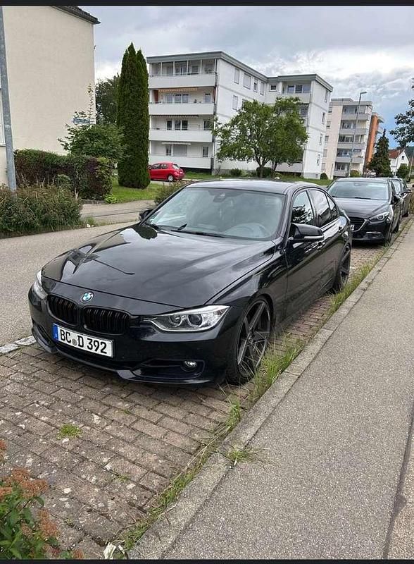 Gebraucht BMW 330 Performance 258 PS (189 kW) 2013 Schwarz Limousine
