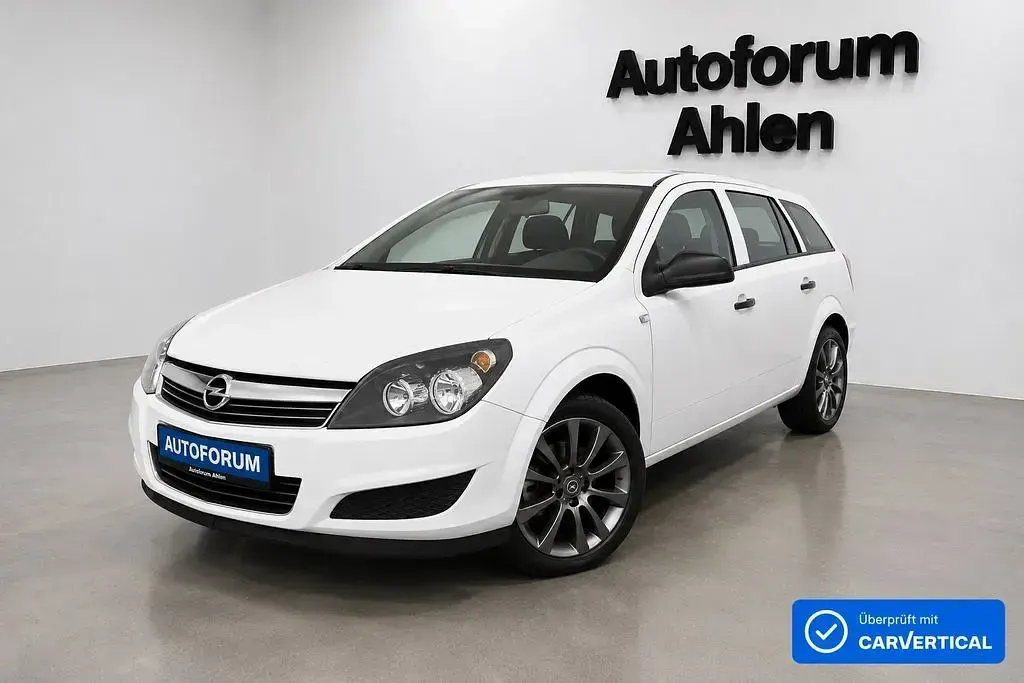 Gebraucht Opel Astra 90 PS (66 kW) 2010 Weiß Limousine