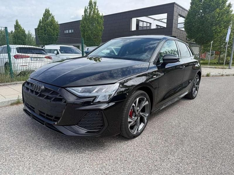 Schwarz Neu 2025 Audi A3 Sportback e-tron S-Line Limousine | 39.151 € (Superpreis) - Bild 1/4