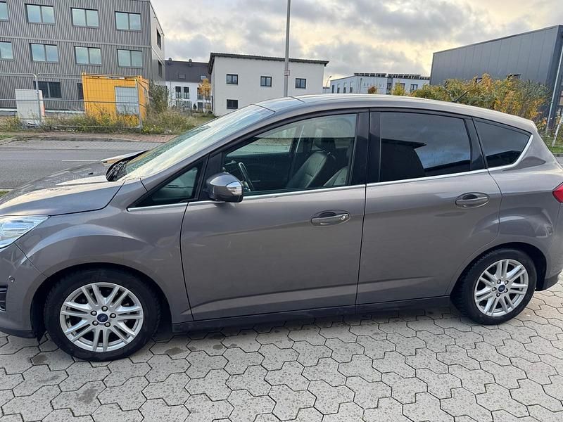 Gebraucht Ford C-MAX 125 PS (91 kW) 2013 Braun Van / Kleinbus