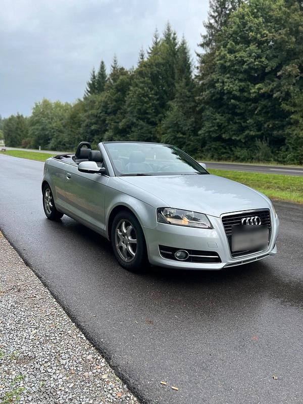 Grau Gebraucht 2011 Audi A3 Cabriolet Cabrio | 7.800 € (Guter Preis) - Bild 1/4