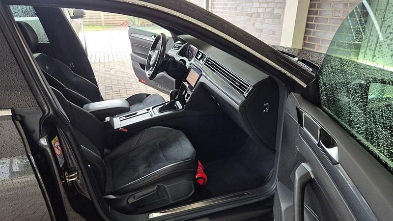 Gebraucht VW Arteon R-line 190 PS (139 kW) 2018 Grau Kleinwagen