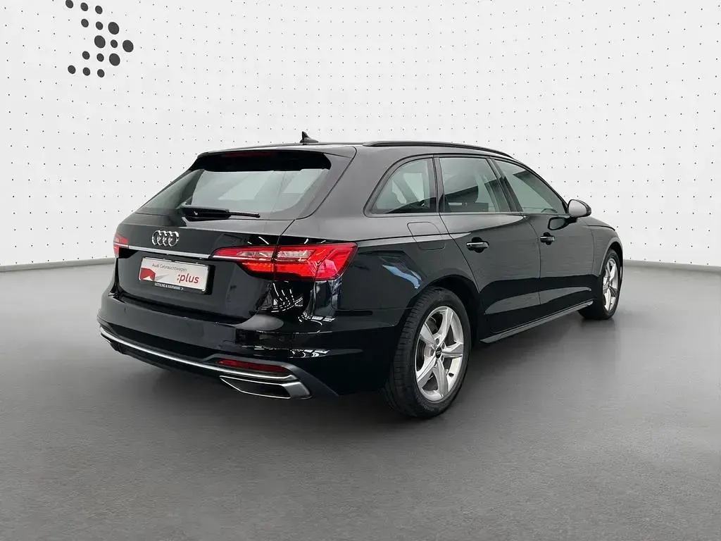 Gebraucht Audi A4 Advanced 150 PS (110 kW) 2024 Mythosschwarz metallic Kombi