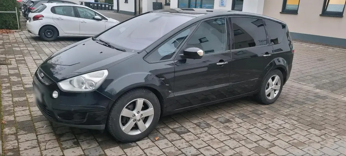 Używany Ford S-MAX S 175 KM (128 kW) 2008 Czarny Minivan