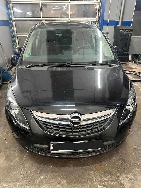 Schwarz Gebraucht 2015 Opel Zafira Tourer Business Innovation Van / Kleinbus | 7.800 € (Fairer Preis) - Bild 1/4