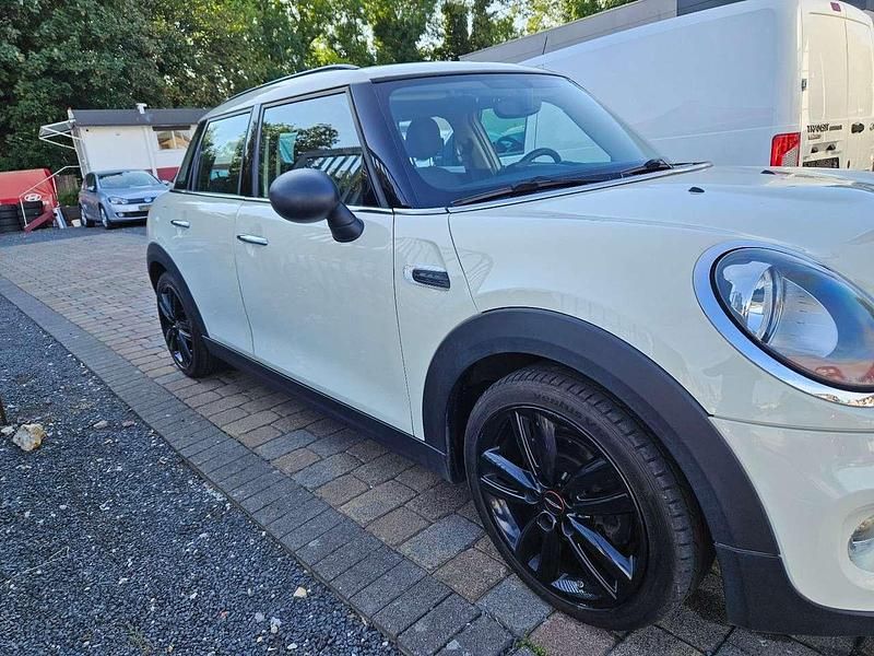 Gebraucht Mini ONE 75 PS (55 kW) 2015 Pepper white Kleinwagen
