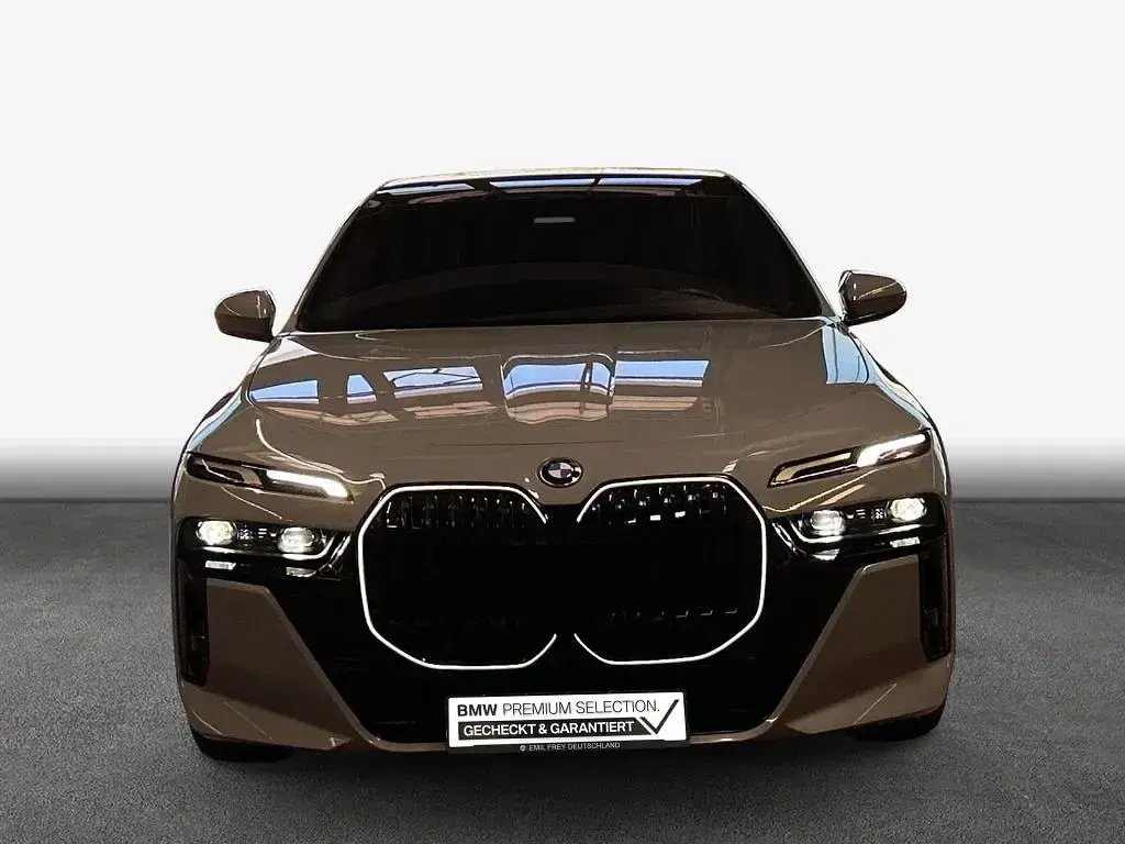 Gebraucht BMW i7 M Sport 334 kW (455 PS) 2024 Grau Limousine