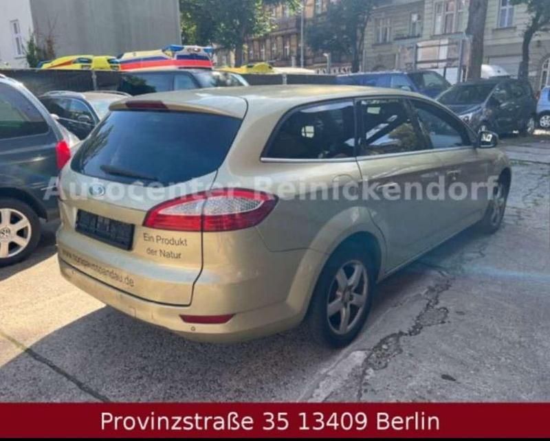 Gebraucht Ford Mondeo Ghia 131 PS (96 kW) 2008 Gold Kombi