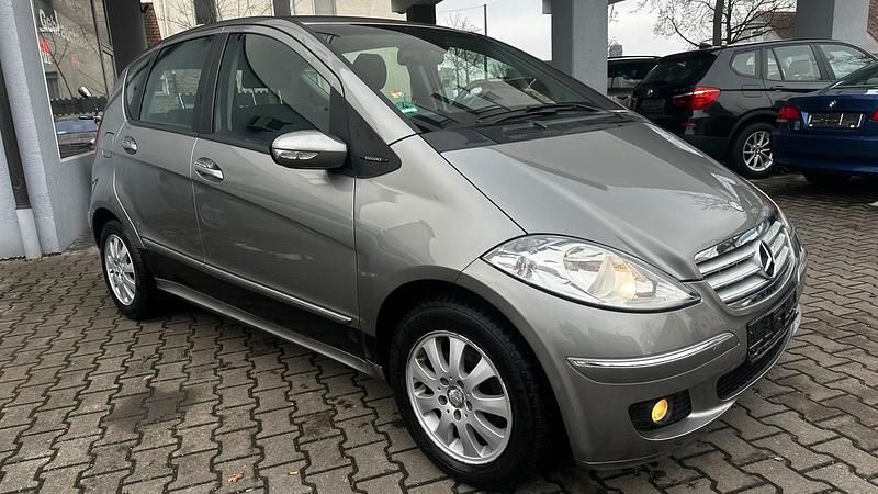Gebraucht Mercedes A160 82 PS (60 kW) 2008 Kometgrau  metalliclack Kleinwagen