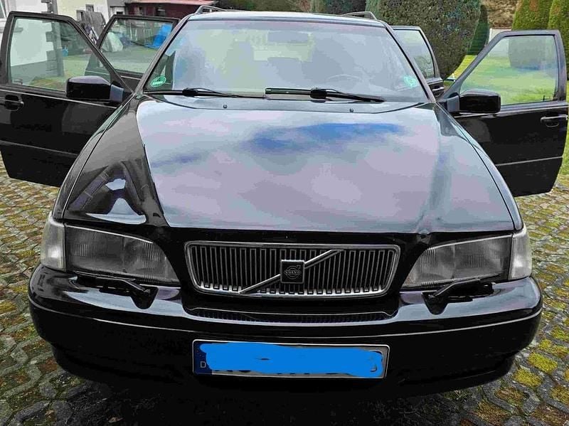 Gebraucht Volvo V70 144 PS (105 kW) 1998 Schwarz Kombi