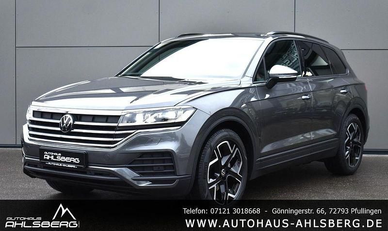 Grau Gebraucht 2024 VW Touareg SUV | 66.900 € (Fairer Preis) - Bild 1/4