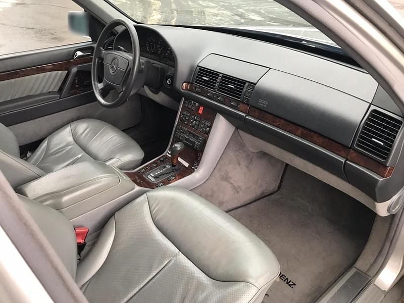 Gebraucht Mercedes E500 326 PS (239 kW) 1992 Grau Limousine