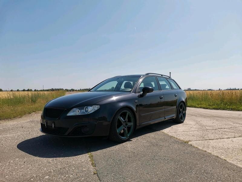 Schwarz Gebraucht 2011 Seat Exeo Kombi | 5.800 € (Fairer Preis) - Bild 1/4
