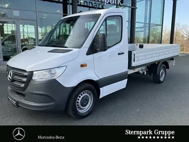 Używany Mercedes Sprinter 170 KM (125 kW) 2024 Biały Van