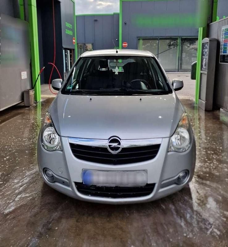 Silber Gebraucht 2009 Opel Agila Edition Kombi | 2.900 € (Fairer Preis) - Bild 1/4