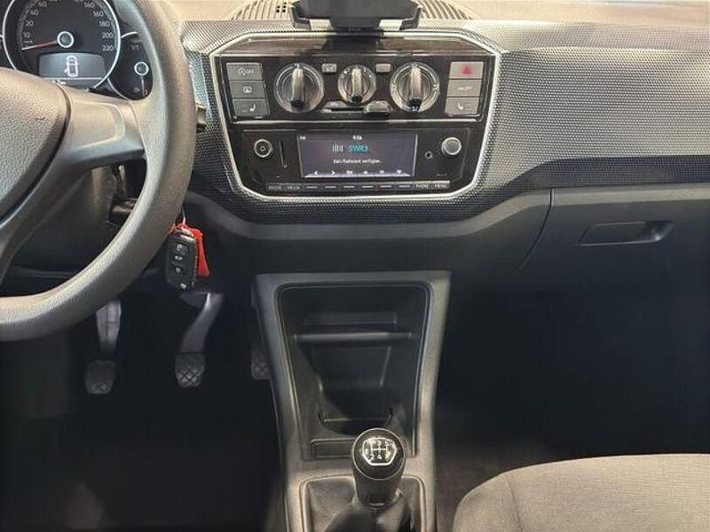 Second-hand VW up! 65 CP (47 kW) 2020 Alb Hatchback