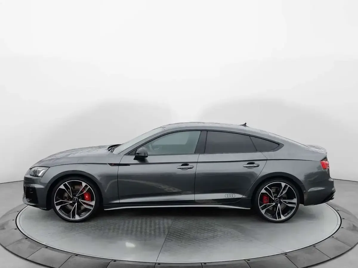 Używany Audi S5 341 KM (250 kW) 2024 Szary Sedan/Limuzyna