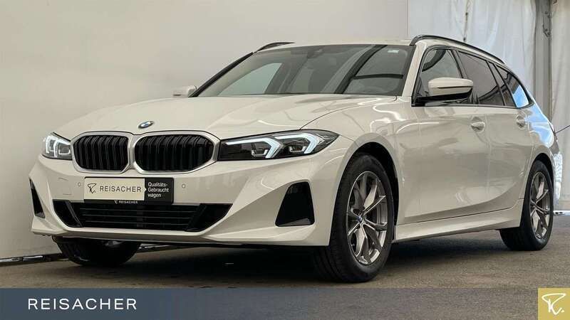 Mineralweiß metallic Gebraucht 2024 BMW 318 Shadowline Kombi | 33.949 € (Fairer Preis) - Bild 1/4