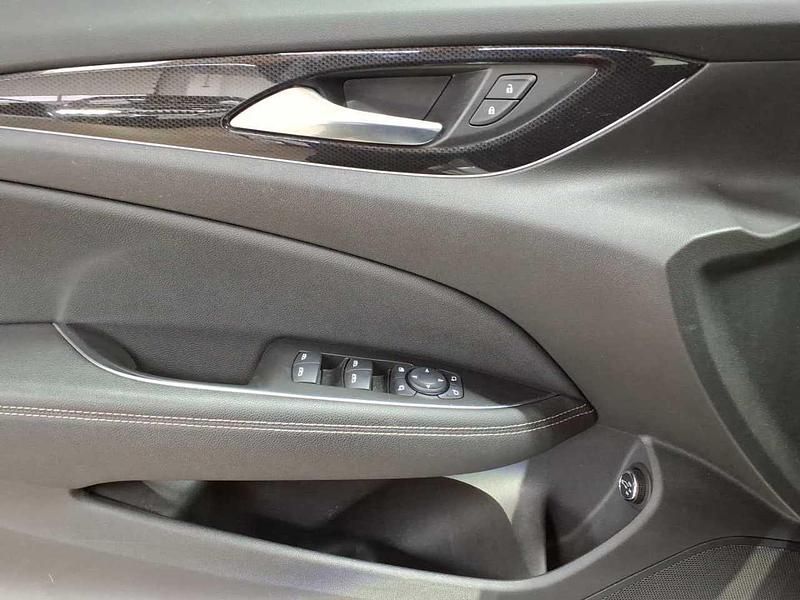 Gebraucht Opel Insignia Elegance 174 PS (127 kW) 2023 Jade weiß Kombi