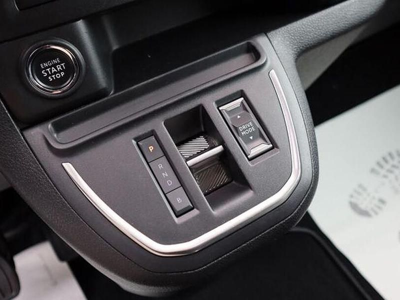 Gebraucht Opel Zafira Life 100 kW (136 PS) 2021 Weiß Van / Kleinbus