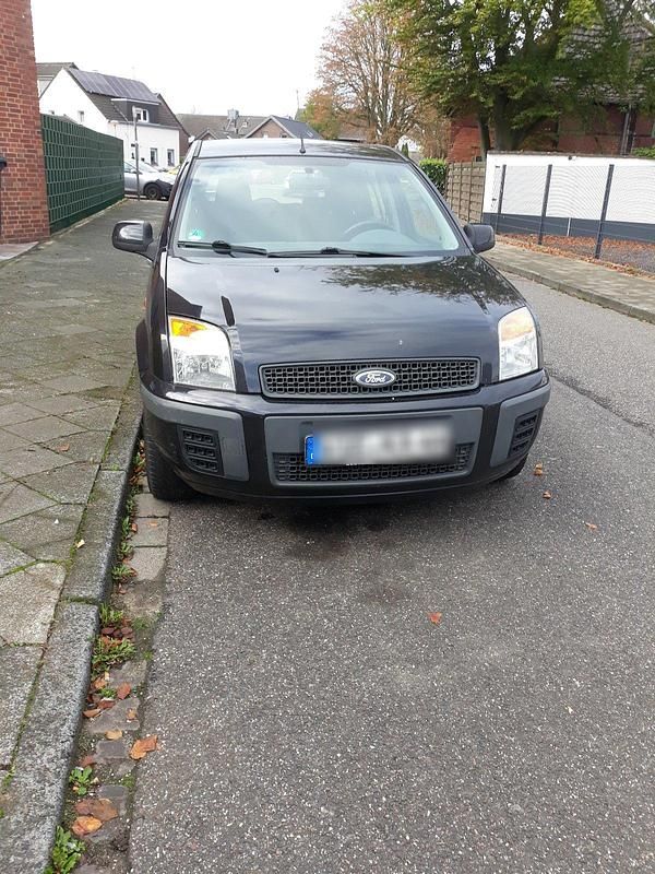 Schwarz Gebraucht 2010 Ford Fusion Kombi | 2.222 € (Fairer Preis) - Bild 1/4