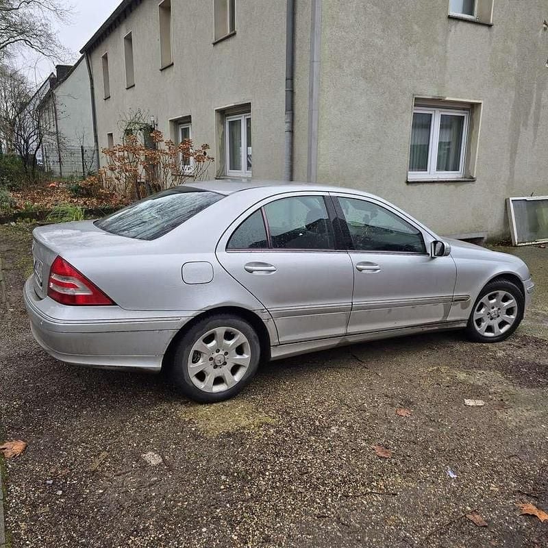 Gebraucht Mercedes C220 Elegance 150 PS (110 kW) 2005 Limousine
