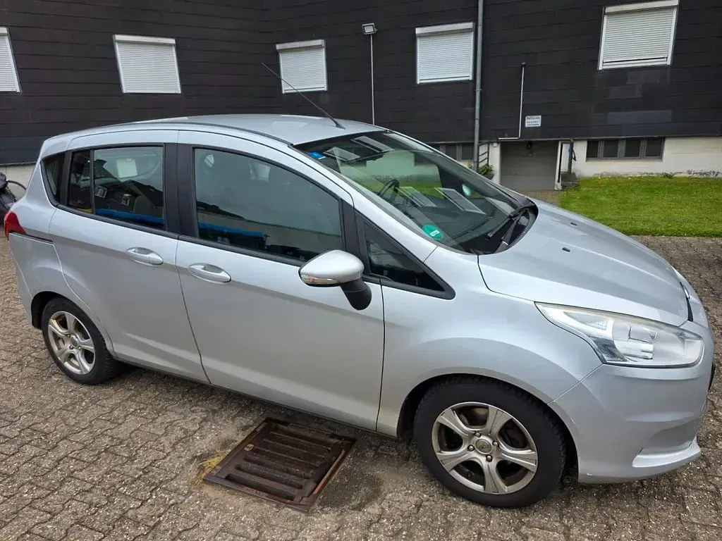 Gebraucht Ford B-MAX SYNC Edition 105 PS (77 kW) 2013 Silber Van / Kleinbus