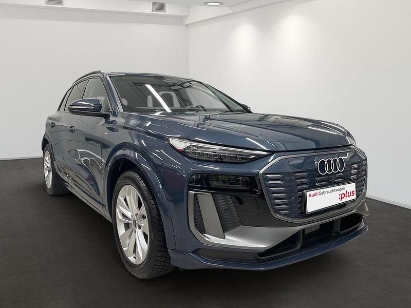 Gebraucht Audi Q6 e-tron Performance 225 kW (306 PS) 2025 Plasmablau metallic SUV