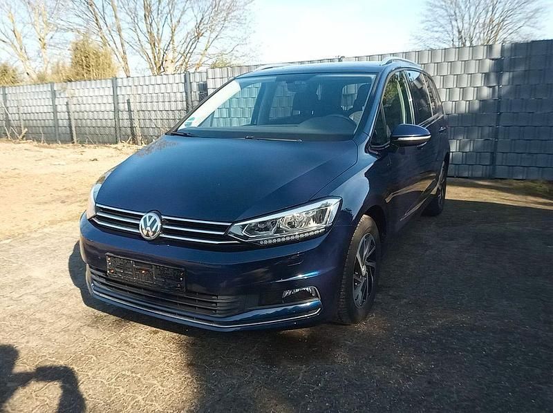 Gebraucht VW Touran Join 116 PS (85 kW) 2018 Blau Van / Kleinbus