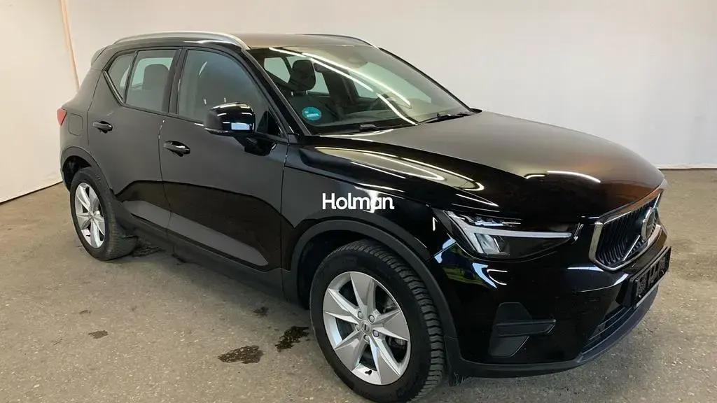 Gebraucht Volvo XC40 Core 163 PS (119 kW) 2024 Schwarz SUV