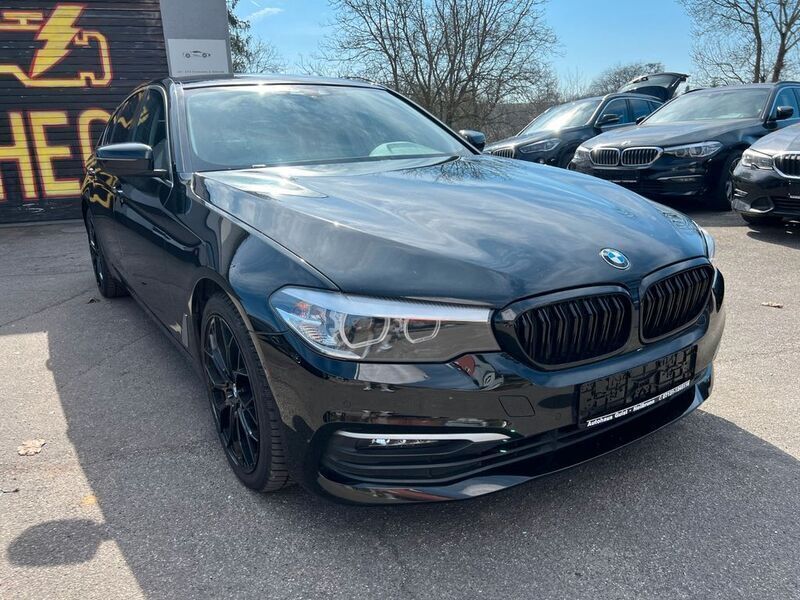 Schwarz Gebraucht 2018 BMW 530 Sport Line Limousine | 28.790 € (Fairer Preis) - Bild 1/4