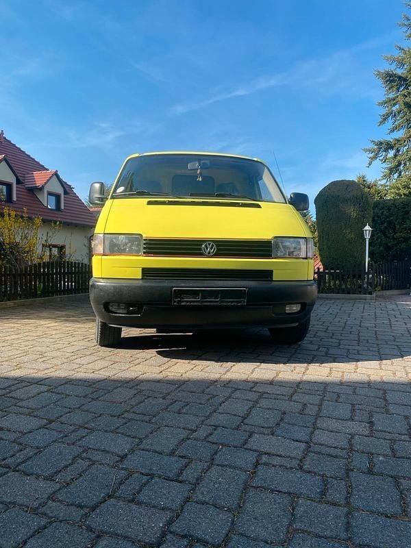 Second-hand VW Transporter 68 CP (50 kW) 1998 Galben Van
