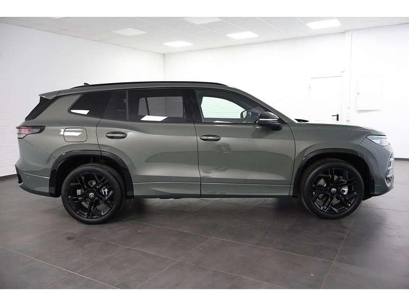 Gebraucht VW Tayron Style 193 PS (141 kW) 2026 Grün SUV