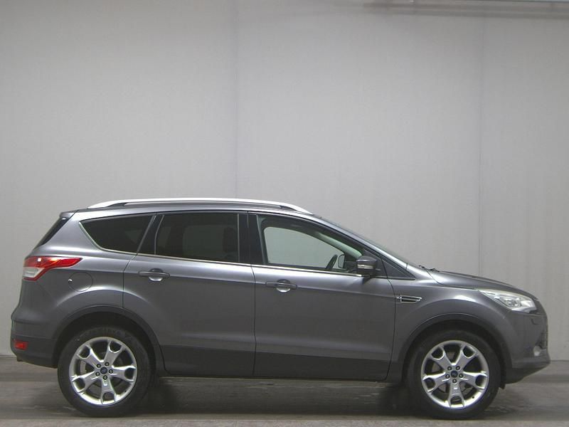 Grau Gebraucht 2013 Ford Kuga Titanium SUV | 7.650 € (Guter Preis) - Bild 1/4