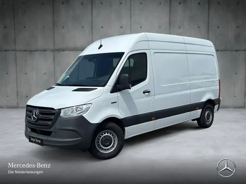 Gebraucht Mercedes E-Sprinter 85 kW (116 PS) 2022 Weiß Van