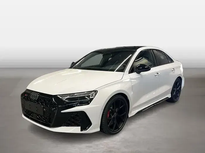 Gebraucht Audi RS3 Ambiente 400 PS (294 kW) 2026 Limousine