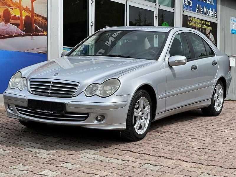 Silber Gebraucht 2006 Mercedes C200 Limousine | 4.000 € (Guter Preis) - Bild 1/4