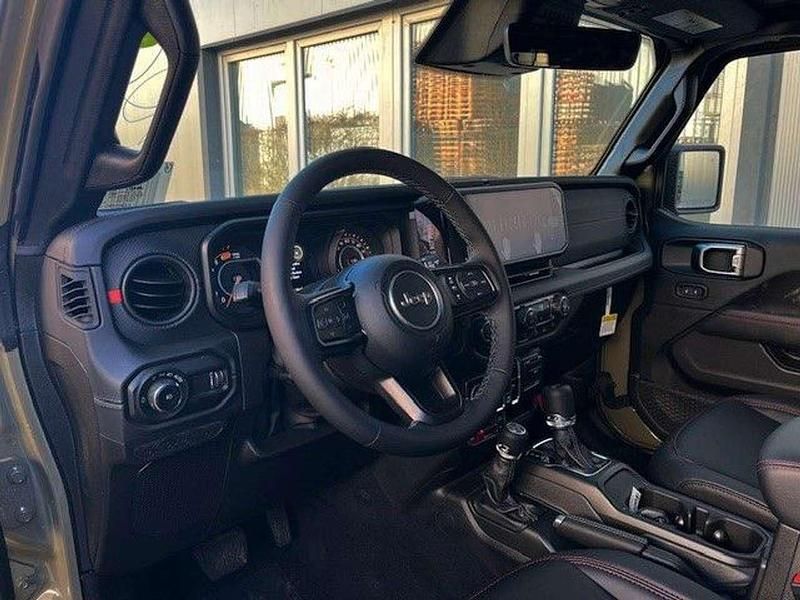 Neu Jeep Wrangler Rubicon 290 PS (213 kW) 2026 41 grün SUV