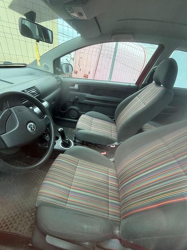 Gebraucht VW Fox 60 PS (44 kW) 2007 Rot Kleinwagen