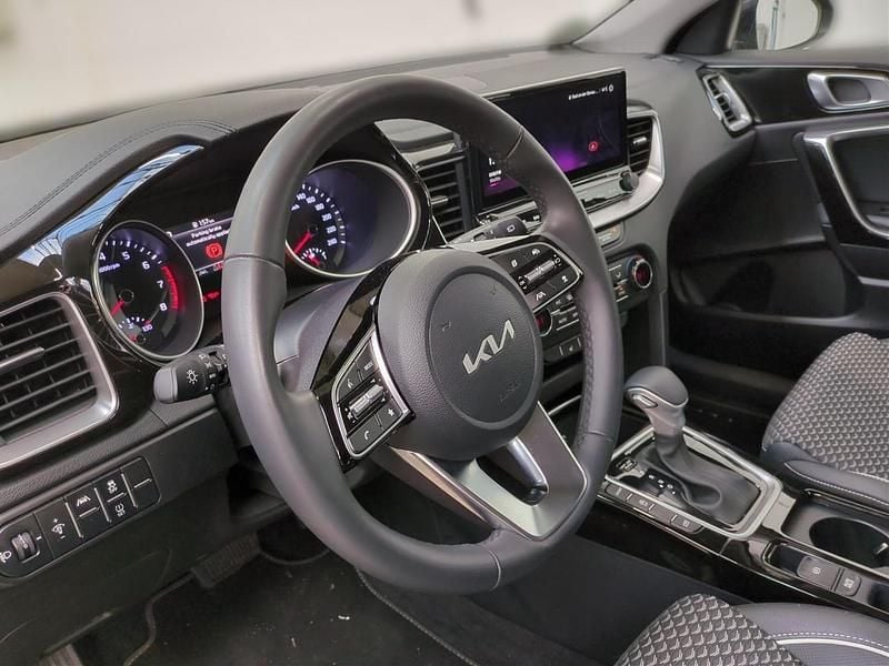 Second-hand Kia XCeed Comfort 141 CP (103 kW) 2025 Gri SUV
