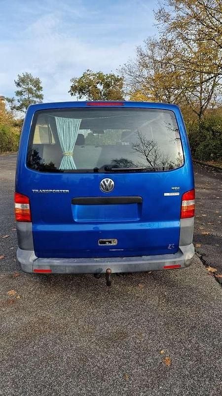 Second-hand VW Transporter 131 CP (96 kW) 2009 Albastru Van